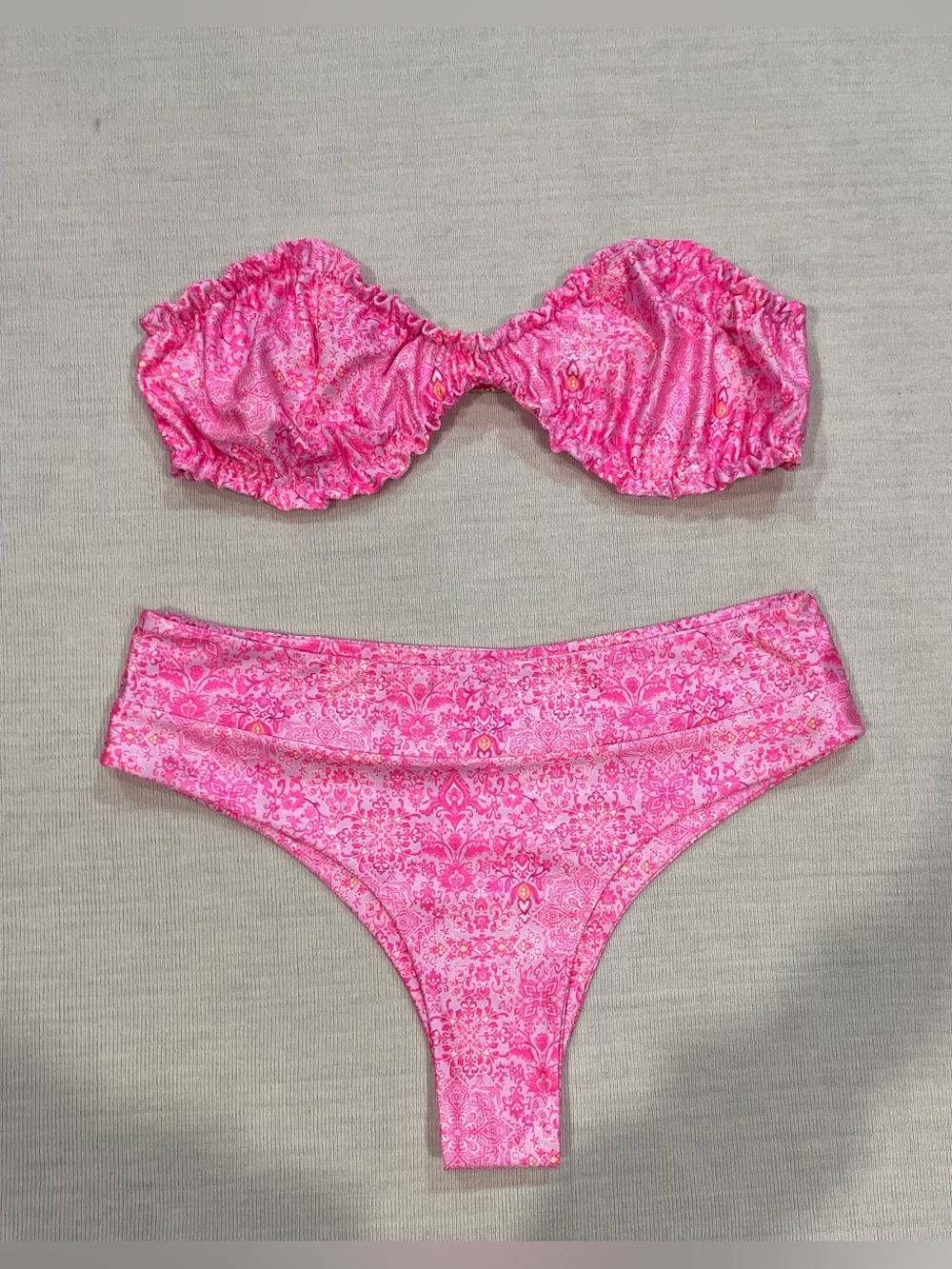 Kulani Kinis Rose Quartz Bikini Set Ruched Bandeau Top & Bottoms Size XL/2XL